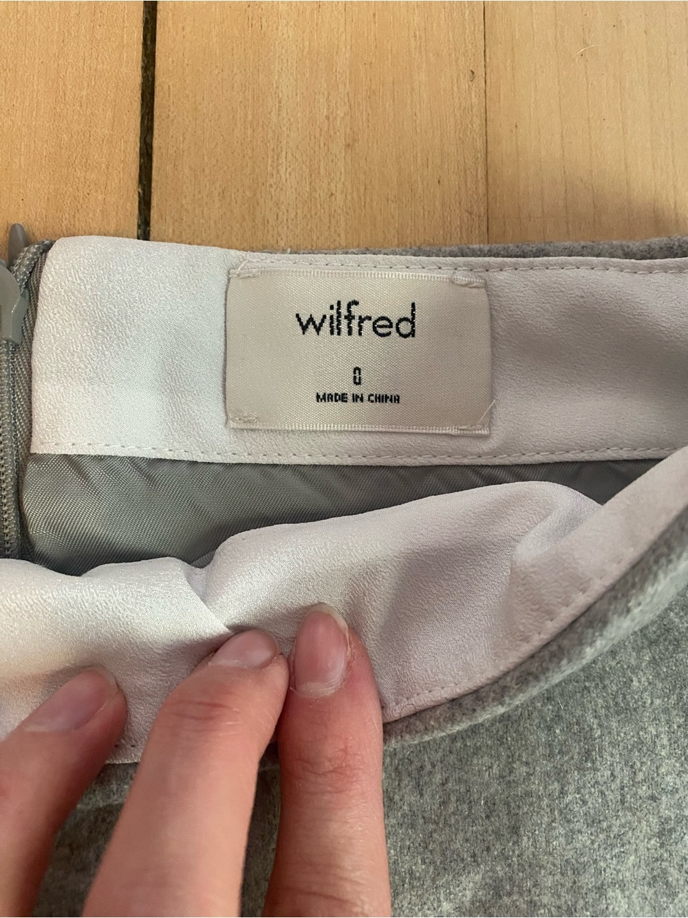 Wilfred Essonne Wool Cashmere Blend Mini Skirt - Picture 2 of 7